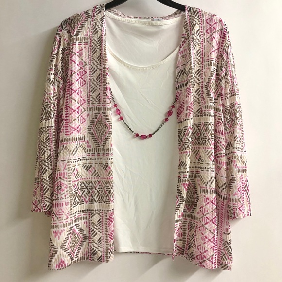 Alfred Dunner Tops - Alfred Dunner 2 piece top w attached necklace